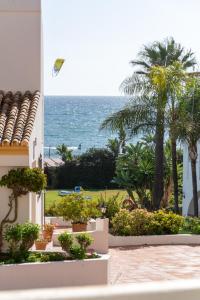 Beachfront Sea views apartment Puerto de Cabopino