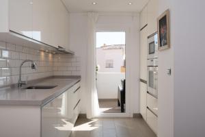Beachfront Sea views apartment Puerto de Cabopino