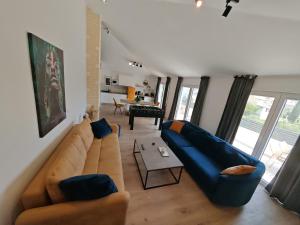 Bjonda Big Family Apt - 3 bedroom - 2 large balconies