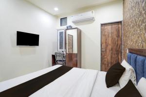 Collection O Satya Sai Square Formerly Hotel Crystal Inn