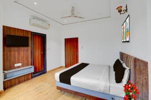 Collection O RTO Office Udaipur Formerly Mewar Mahal