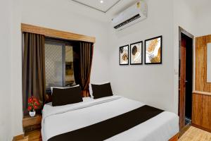 Collection O RTO Office Udaipur Formerly Mewar Mahal