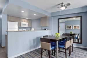 Victoria - WorldMark - Downtown 2 Bedroom, 2 Bath Kitchen Suite - June 26th - July 5th , Free Parking
