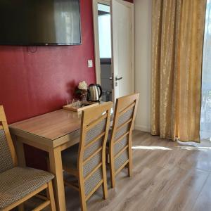Jaworina- Apartamenty, Domki i Pokoje