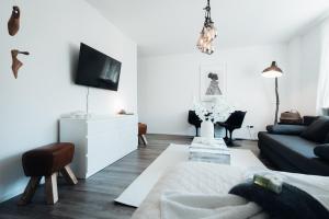 1 BR Studio - ZENTRAL - PARKHAUS - BUSINESS - KAFFEE - NETFLIX - SMART TV - KÜCHE