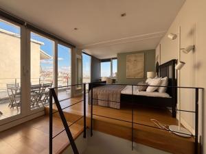 Stylish Duplex with Bosphorus View - AC Elevator