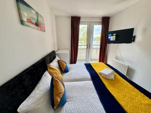 Riverview Stunning Apartment 3Bedroom 2Bathroom, Parking