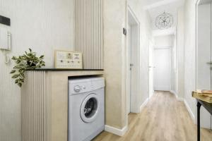 Chic Designer 2 BDR Central Apt Near Metro&Dining