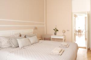 Royal Crown Apartment