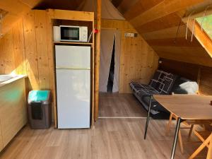 Trappeur du Camping la Saline dArc et Senans