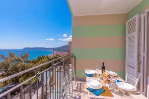 Serena 1 Amazing Sea View - Happy Rentals