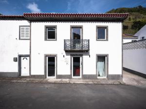ALMA - Island House
