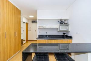 Studio c Piscina ao lado da Rua 24 Horas -CON1701