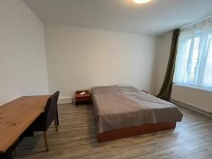 The Nivy Executive Suite, 3 Bedrooms and Livingrooms, Fits 8 Guests