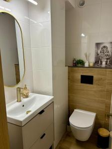 City Center Piotrkowska Free Parking Manhattan