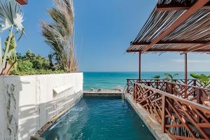 Jaguar Beachfront Ecohotel & Spa