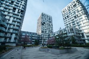 THE CENTRUM PARK APARTMENT with Free Parking