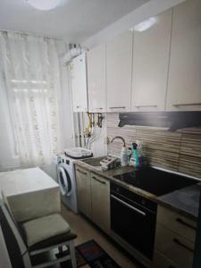 Makarska smještaj s WiFi i BBQ s pogledom na more