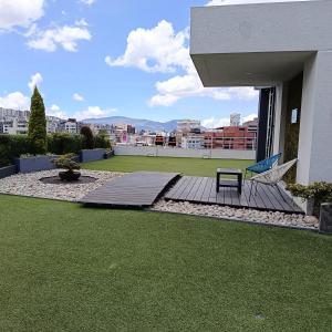 Luxury apartment with comfortable Jacuzzi 2 bedrooms in quito