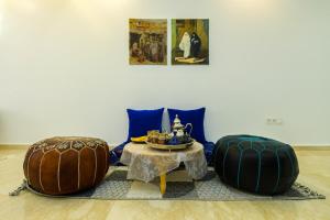 Élégant Appartement 2 Chambres avec Piscine - Guéliz, La maison du regard