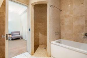 Charming Flat Overlooking Talbot Square Gardens, Paddington