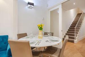 Charming Flat Overlooking Talbot Square Gardens, Paddington
