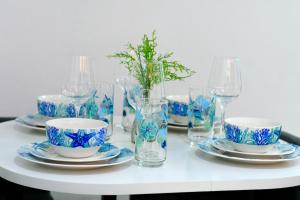 Modern and Tropical Stay The Blue Reef #L