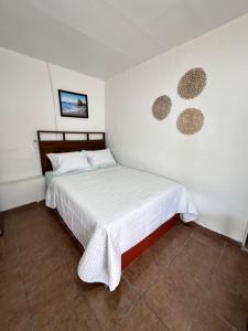 Habitaciones Playa Surf City Aire WiFi y Parqueo