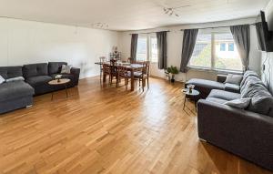 2 Bedroom Stunning Home In Gullringen