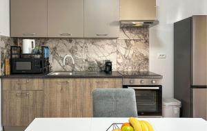 Lovely Apartment In Fazana With Wifi