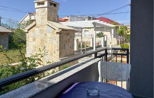 Lovely Apartment In Vir With Wifi