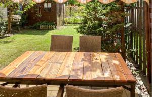 Gorgeous Apartment In Darlowo With Wifi