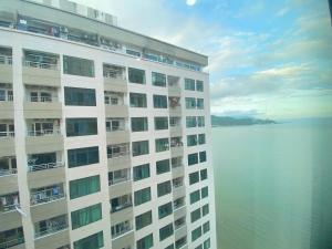 Căn hộ gia đình 2 phòng ngủ - Ban công - Góc biển