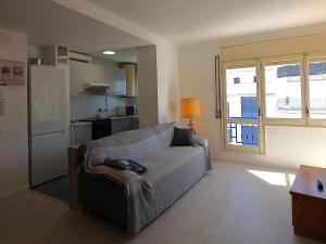 Apartamento cerca de playa y puerto - 6 pers. - ES-228-215