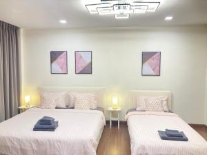 4BR Townhome Sleeps 10 Near Nimman and MAYA mall