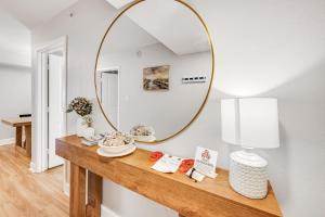Remodeled Oceanfront 2BR at Bay View, Huge balcony