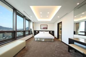 Orakai Insadong Suites