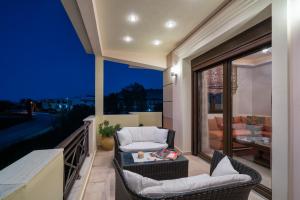 Athenas Holiday Home - Ideal for large groups, by ZanteWize