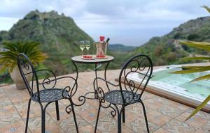 Beautiful Home In Motta San Giovanni With Wifi