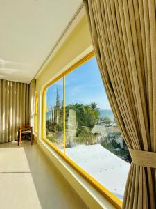 Amour Beachfront 6 Room Villa Mui Ne