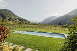 Apartment With Pool Among Bolzano Vineyards