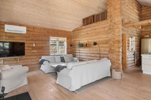 Lovely Log House On Møn