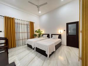 Yala Shenu Safari Inn & Budget Taxi Service