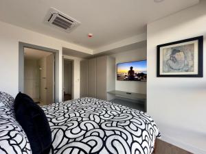Lux Condo San Ysidro Border