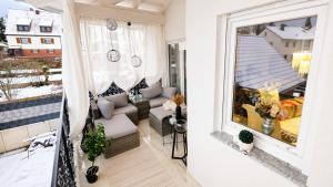 Exklusives 115 m Designer Apartment Kamin Spa-Bad Balkon Lounge Fürth