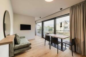Modern Apartment With Vineyard And Pool, Bozen