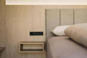 Modern Apartment With Vineyard And Pool, Bozen