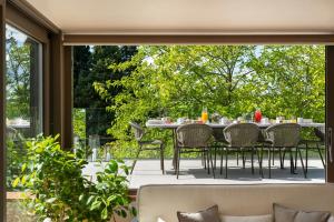 Villa With Pool In Tavarnelles Tuscan Hills