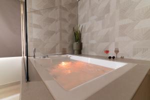 Calliope Home with Private Jacuzzi