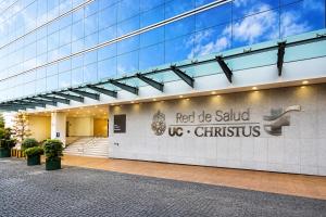 A8Metro Santa Lucía, cerca Providencia Casco histórico